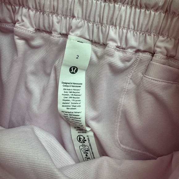 Lululemon Light Pink Lined Running Shorts Size 2 - Picture 3 of 4